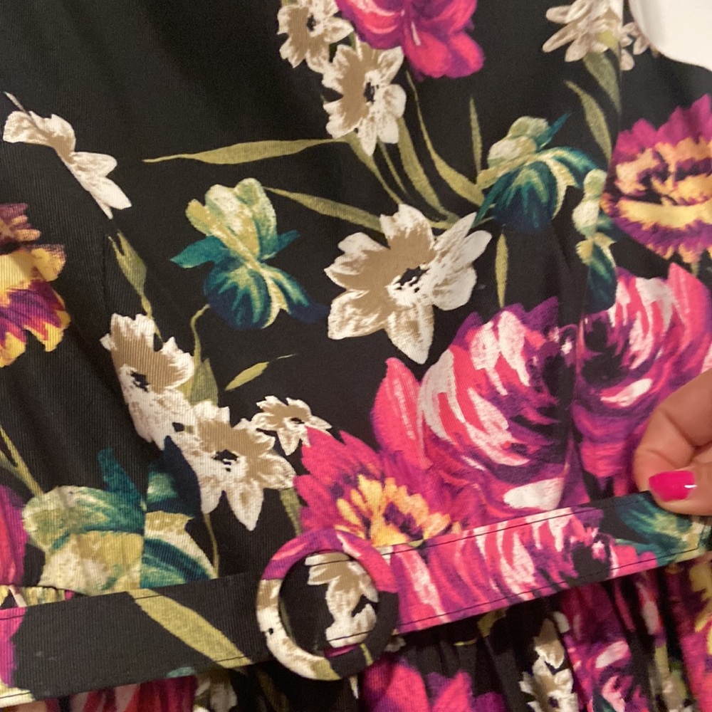 Eliza J size 6 floral dress